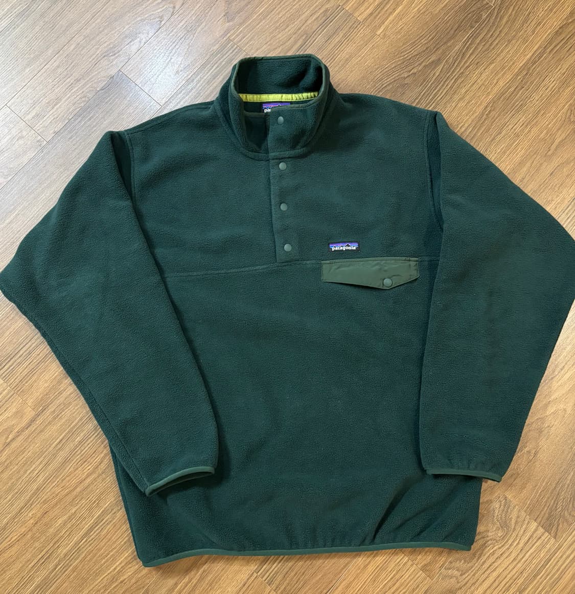 파타고니아 헤비웨이트 신칠라 노던그린 m사이즈 판매합니다. 상품이미지1
