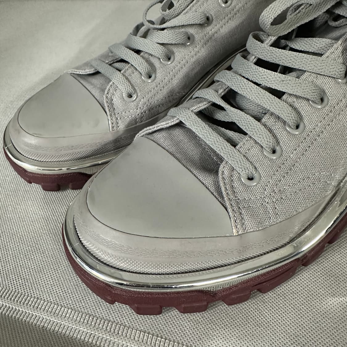 아디다스 X 라프 시몬스 디트로이트 러너 그레이 마룬 상품이미지4