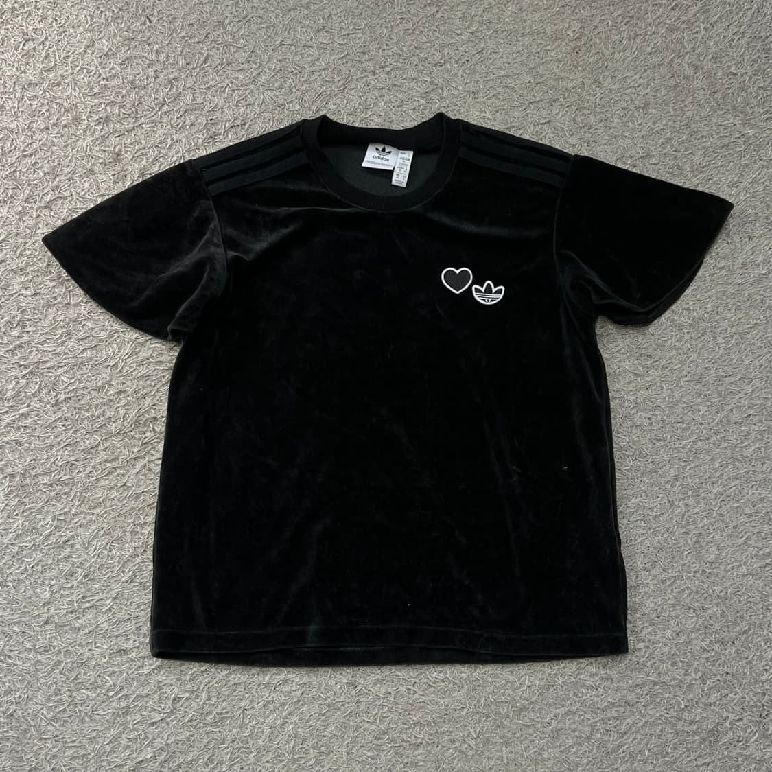 [우먼95] 아디다스 벨벳 반팔티 상품이미지2