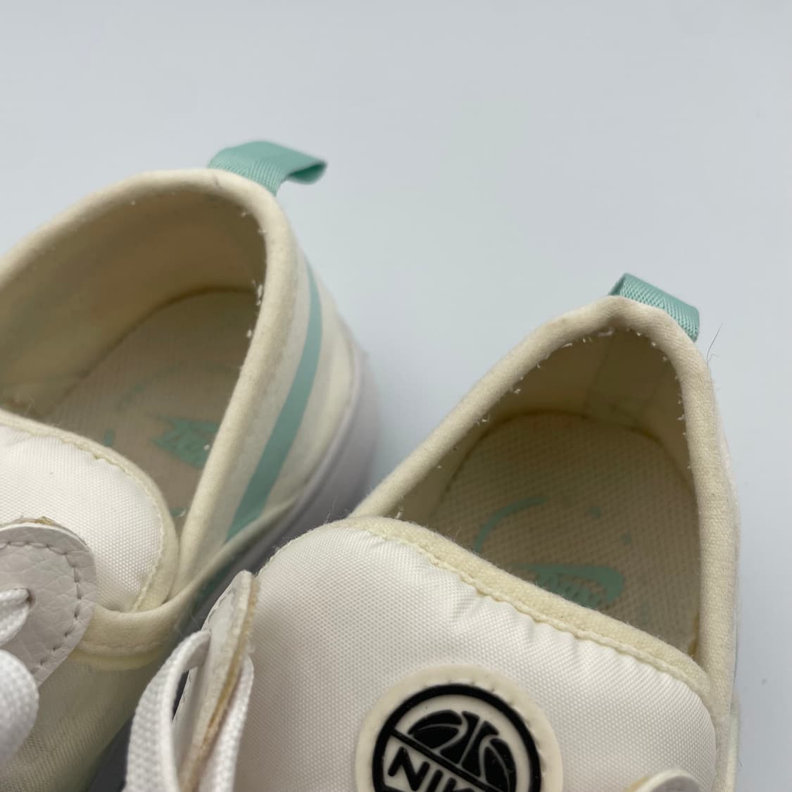 나이키 코트 비전 알타 여성 스니커즈 245 상품이미지3