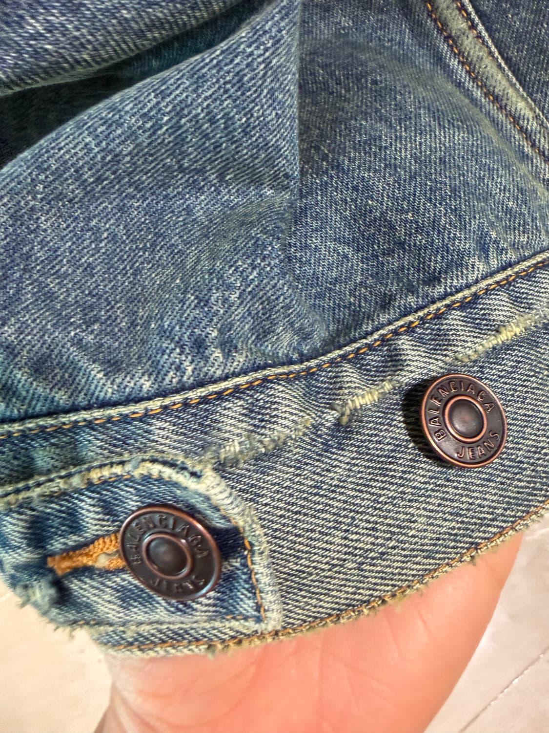 발렌시아가 후디 상품이미지3