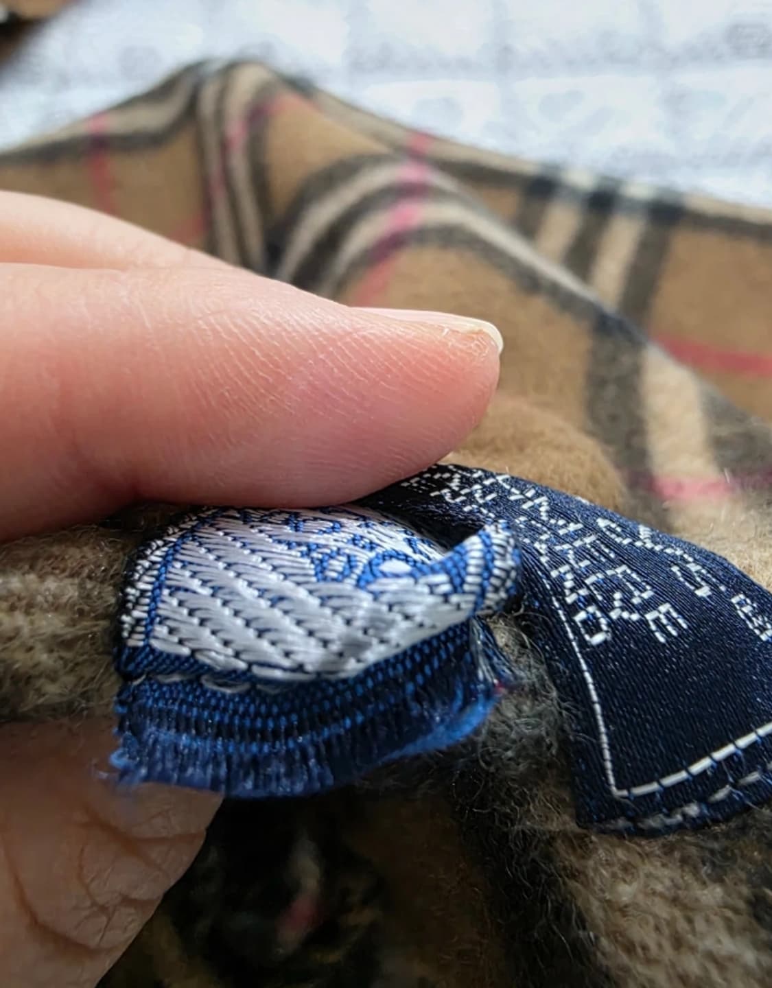 정품 버버리 캐시미어 머플러 상품이미지7