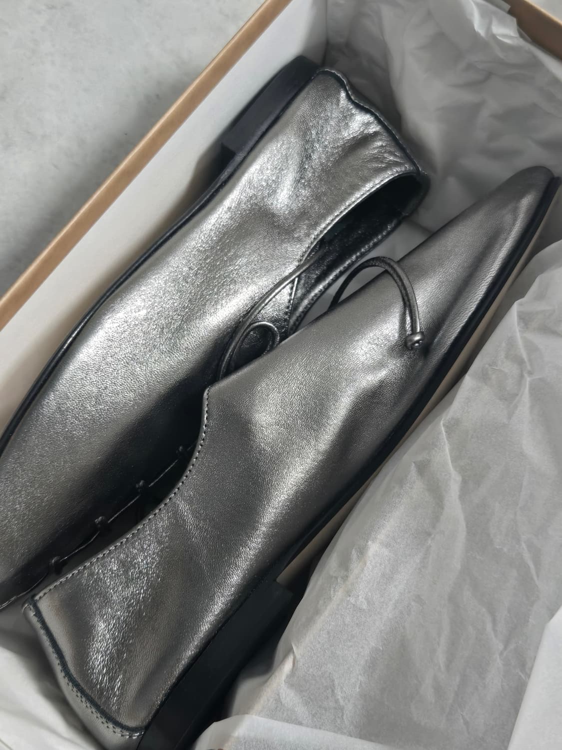 헤레우 HEREU 플레가다 메탈릭 로퍼 실버 37 상품이미지4