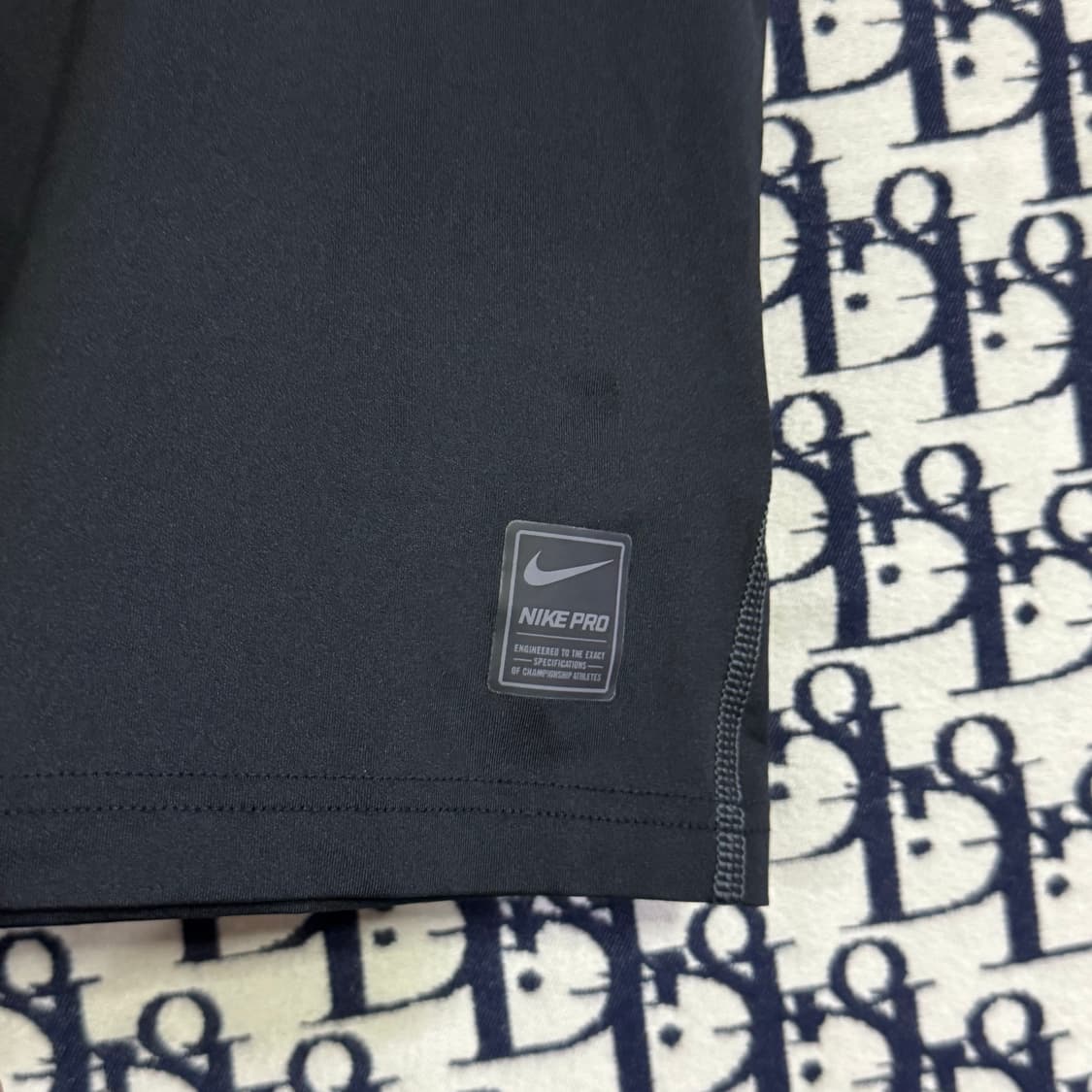나이키 프로 드라이핏 반팔 티셔츠 M 상품이미지2