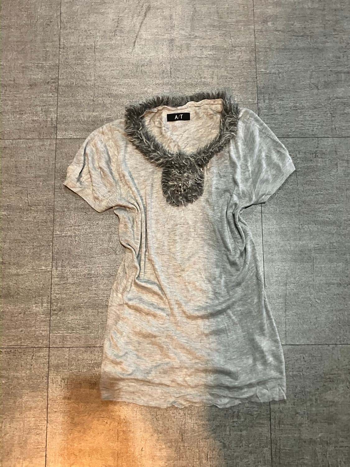 일본빈티지 At 핀터깔y2k 하구미모리걸 퍼디테일 니트스웨터 상품이미지1