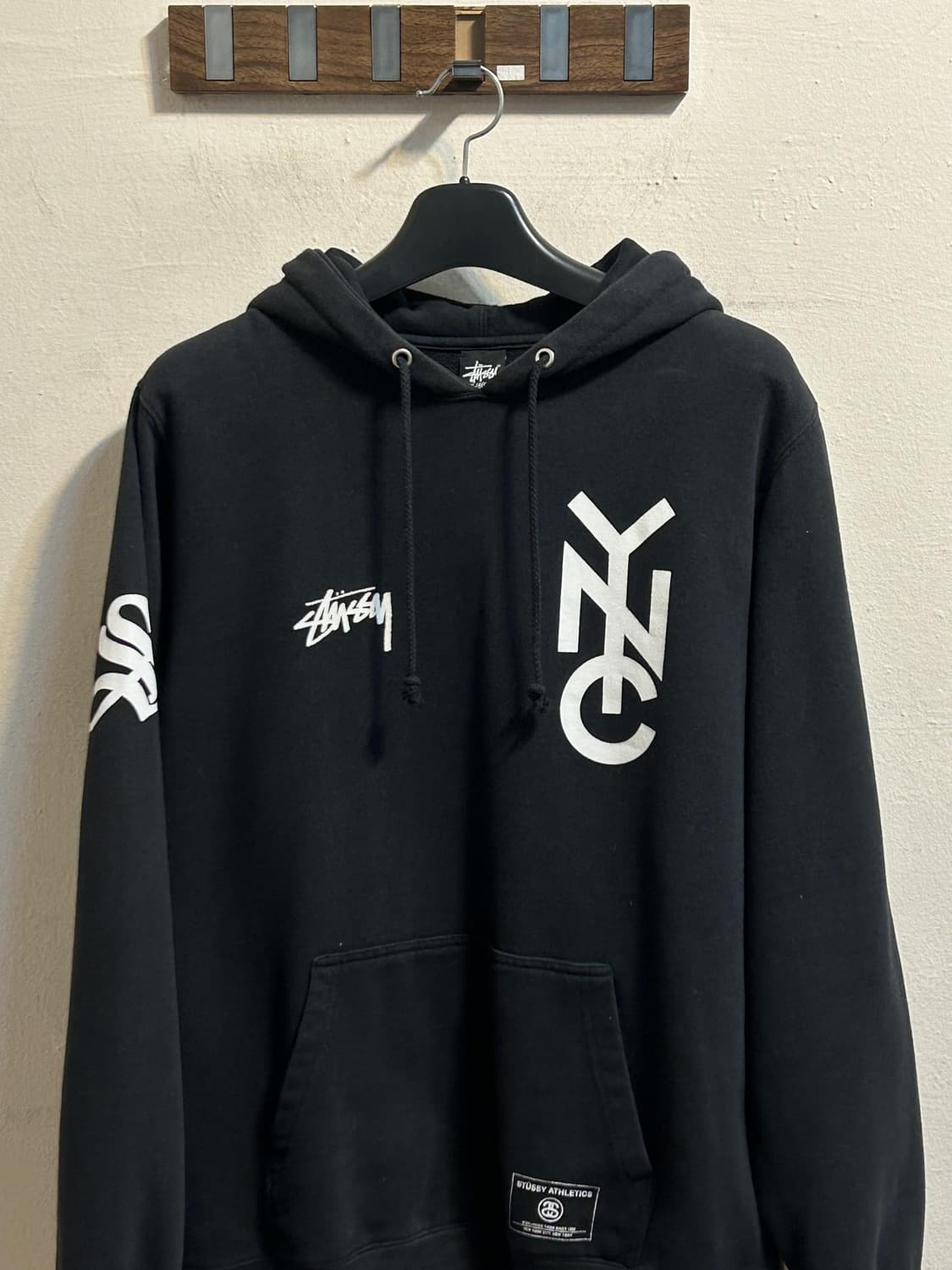 스투시 NYC 80 백프린트 후드티 상품이미지2