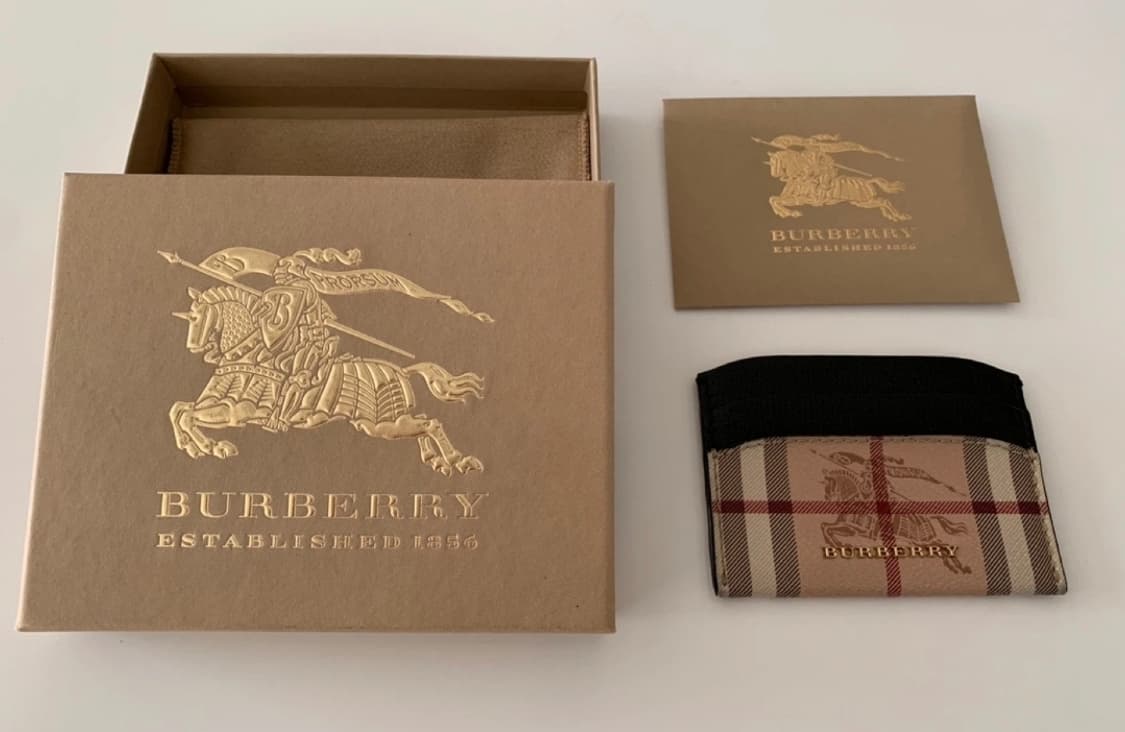 새상품 버버리 카드지갑  상품이미지2