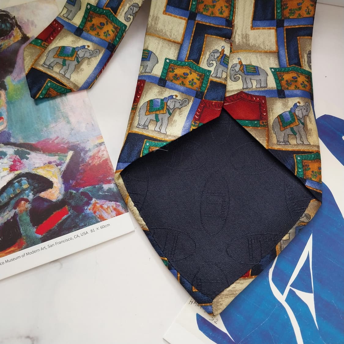 던힐 실크 베이지 코끼리 아트 패턴 넥타이 9.8cm A+등급 K1381 상품이미지6