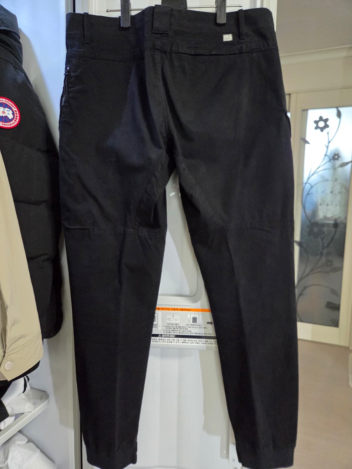 C.P. Company 렌즈 와펜 에고노믹핏 카고 팬츠 상품이미지2