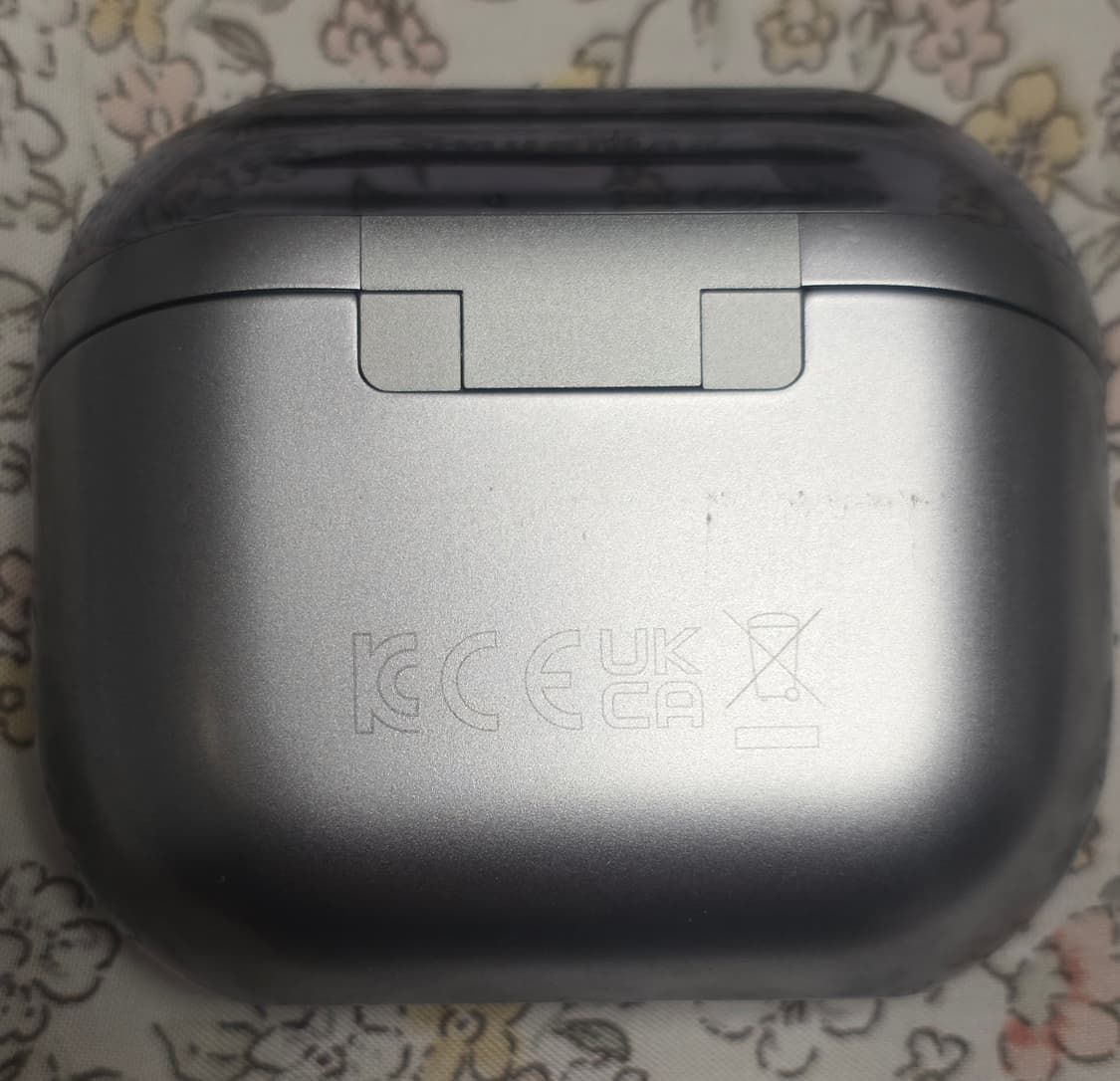 갤럭시 버즈3 실버 충전본체+충전선 상품이미지4