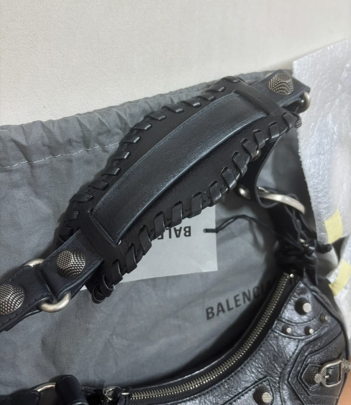 [새상품 정품] 발렌시아가 르카골 xs 블랙 상품이미지4