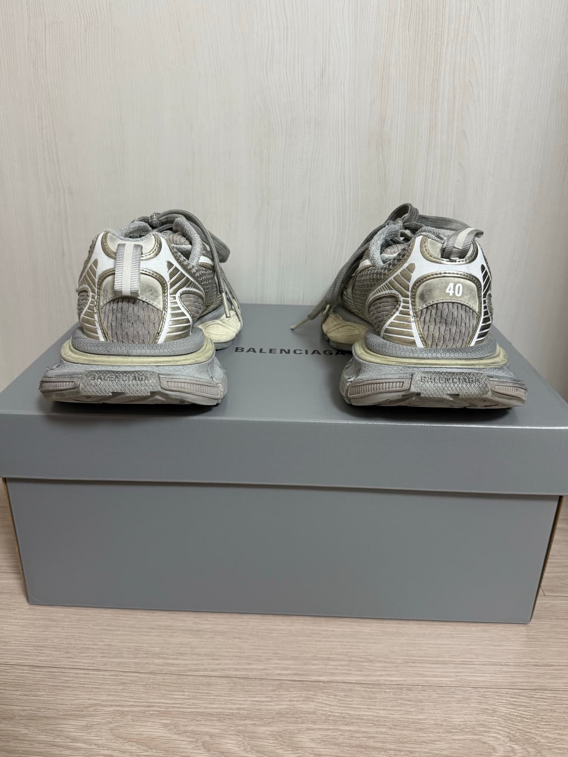 (40) 발렌시아가 3xl 에그쉘 극미중고 공홈판 상품이미지3