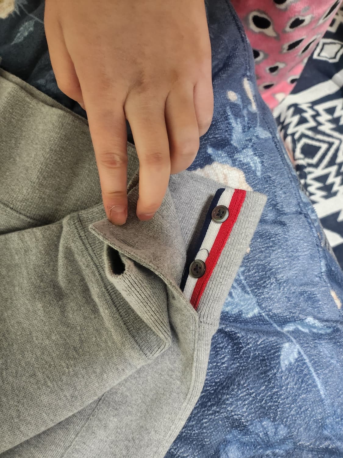 톰브라운 엔지니어드 사선 스웨트셔츠 라이트 그레이 상품이미지5