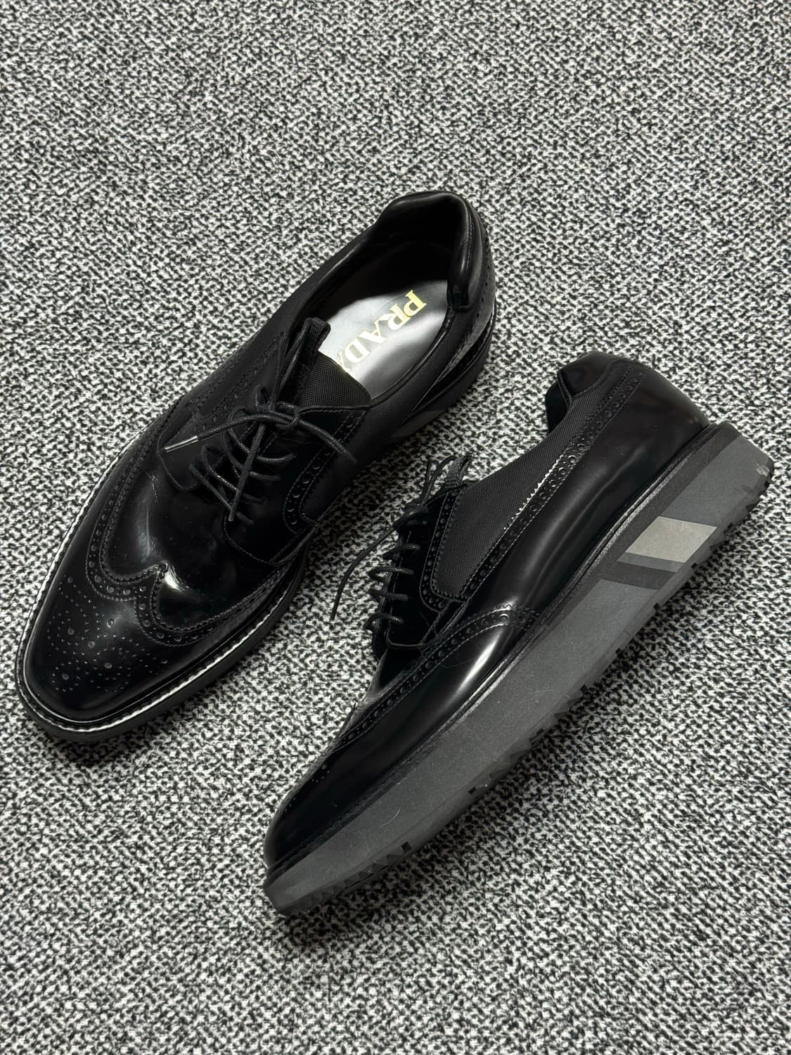 프라다 윙팁더비 상품이미지1