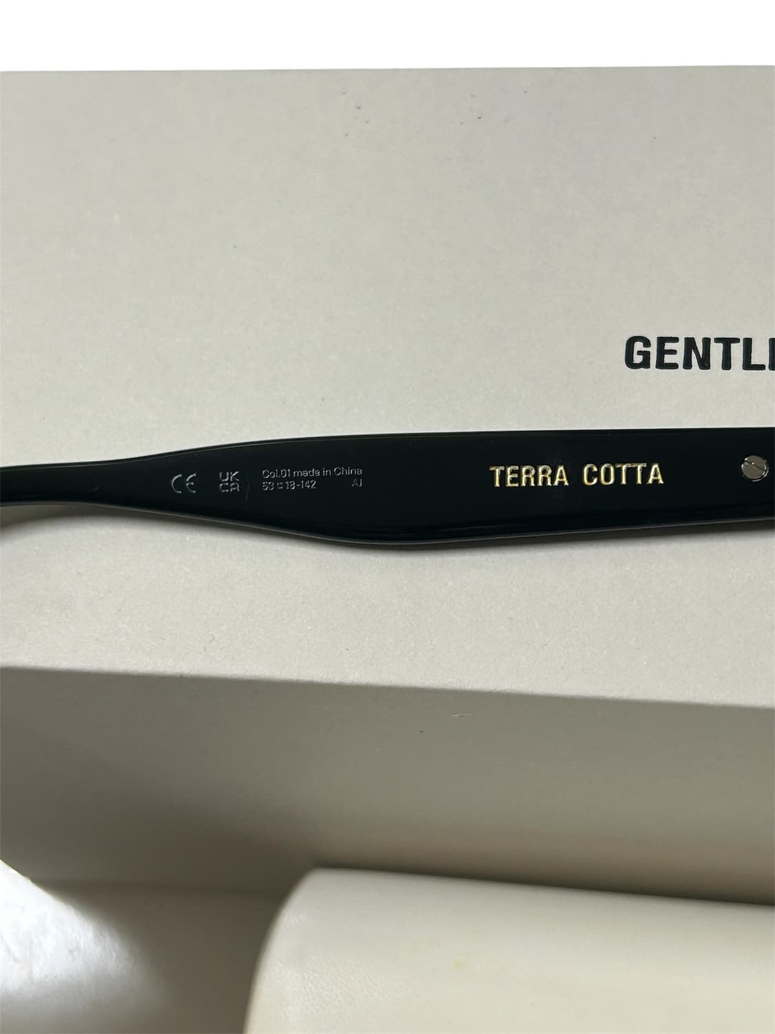 젠틀몬스터 테라코타 01 선글라스 상품이미지4