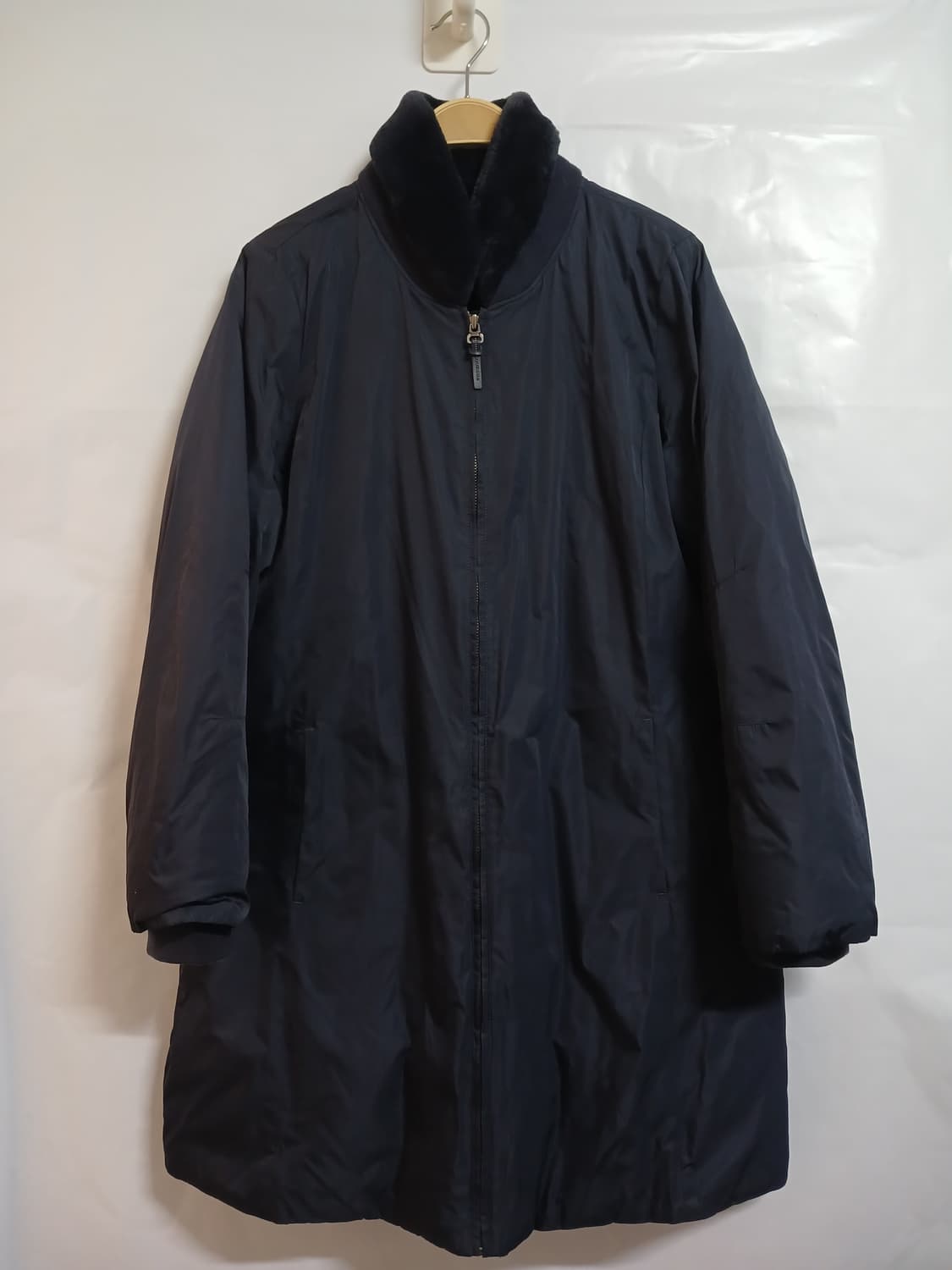 (상태굿,95)샤트렌 토키털 카라배색 덕다운 정장패딩 상품이미지1