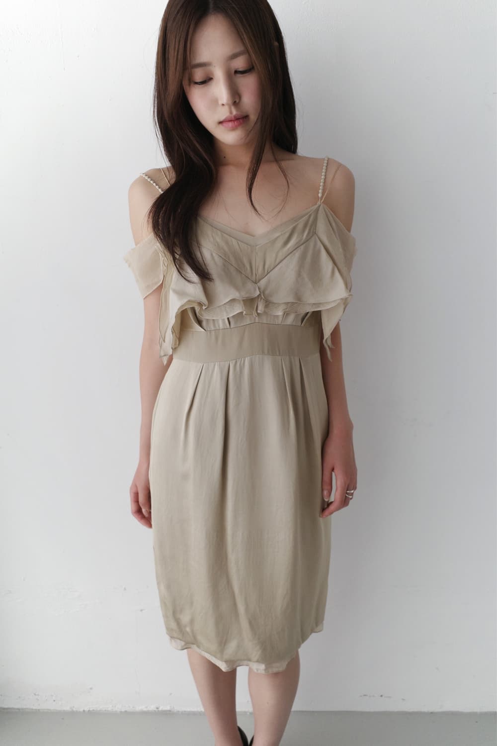 sha half off-shoulder dress 상품이미지1