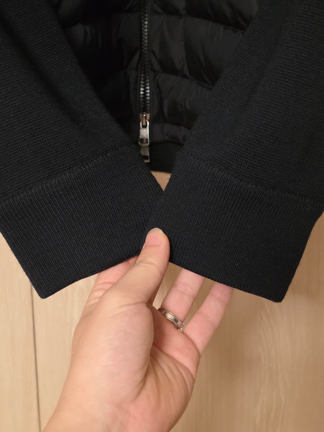 [새상품급] 몽클레어 트리콧 니트패딩 L사이즈 상품이미지5