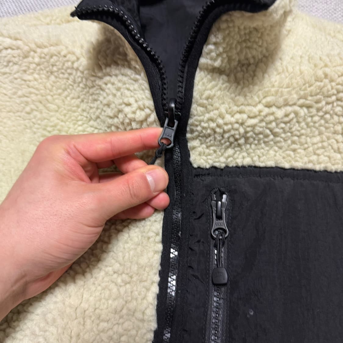 스투시 8볼 리버시블 쉐르파 플리스 자켓 상품이미지5