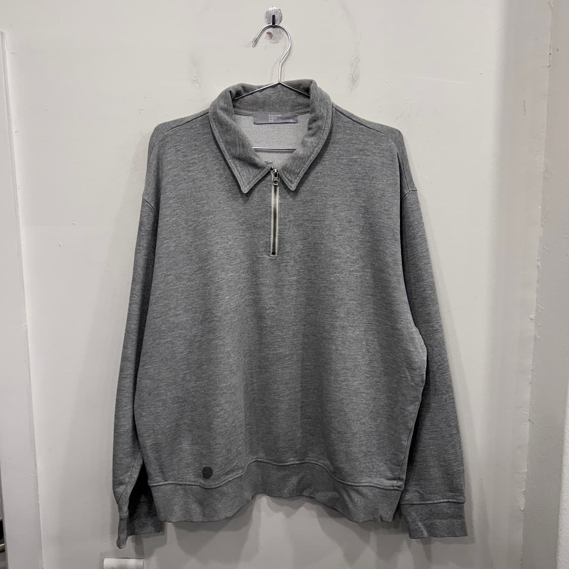 에잇세컨즈 카라 반집업 럭비 맨투맨 상품이미지2