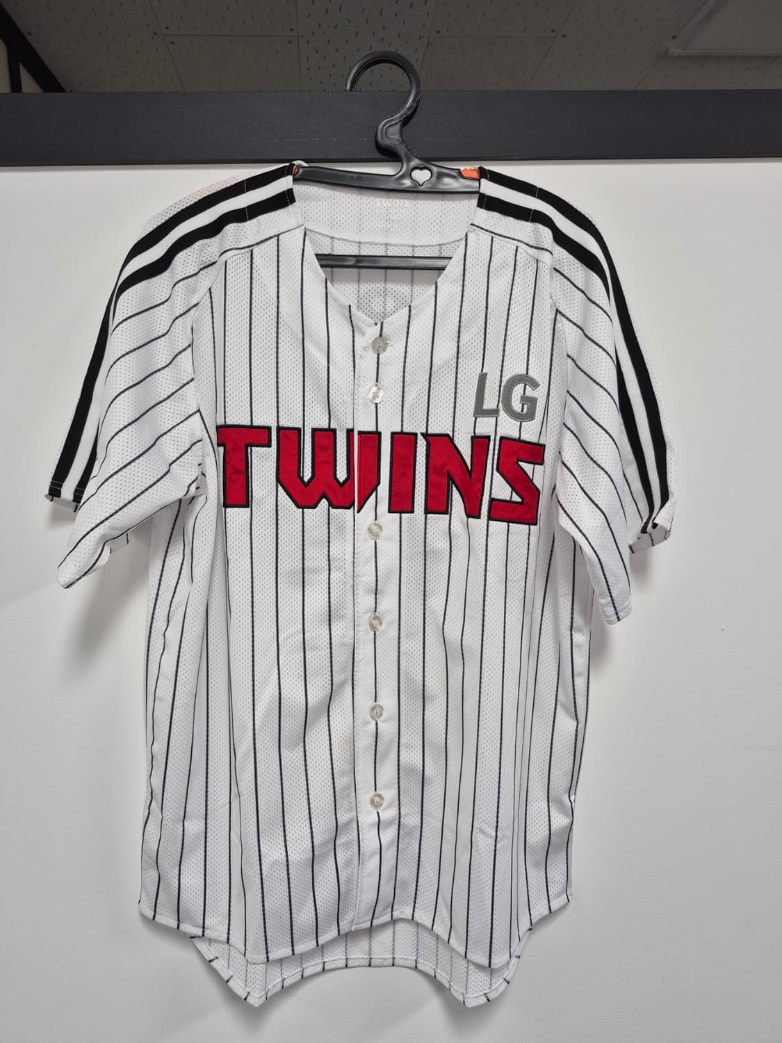 엘지트윈스 유니폼 105사이즈 고우석 마킹 팝니다 상품이미지1