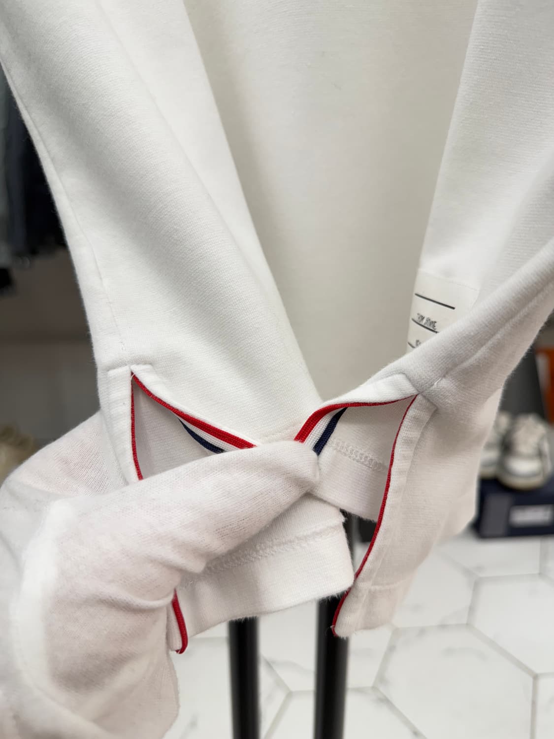 [2] 톰브라운 사선완장 코튼 반팔티 상품이미지5