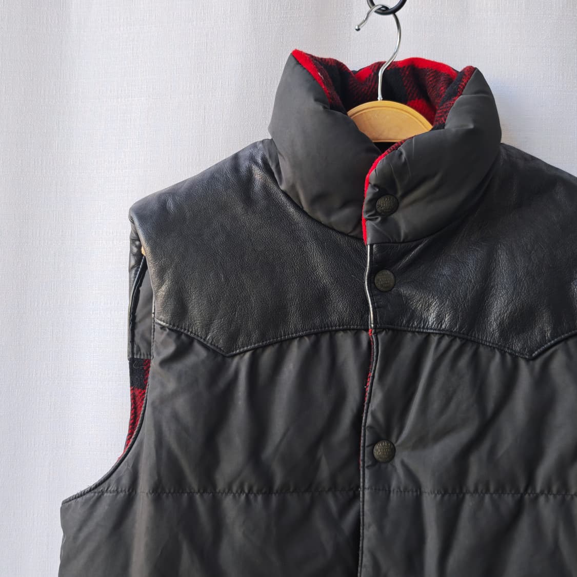 폴로 랄프로렌 소가죽 다운 패딩 리버시블 베스트 블랙 레드 S 상품이미지2