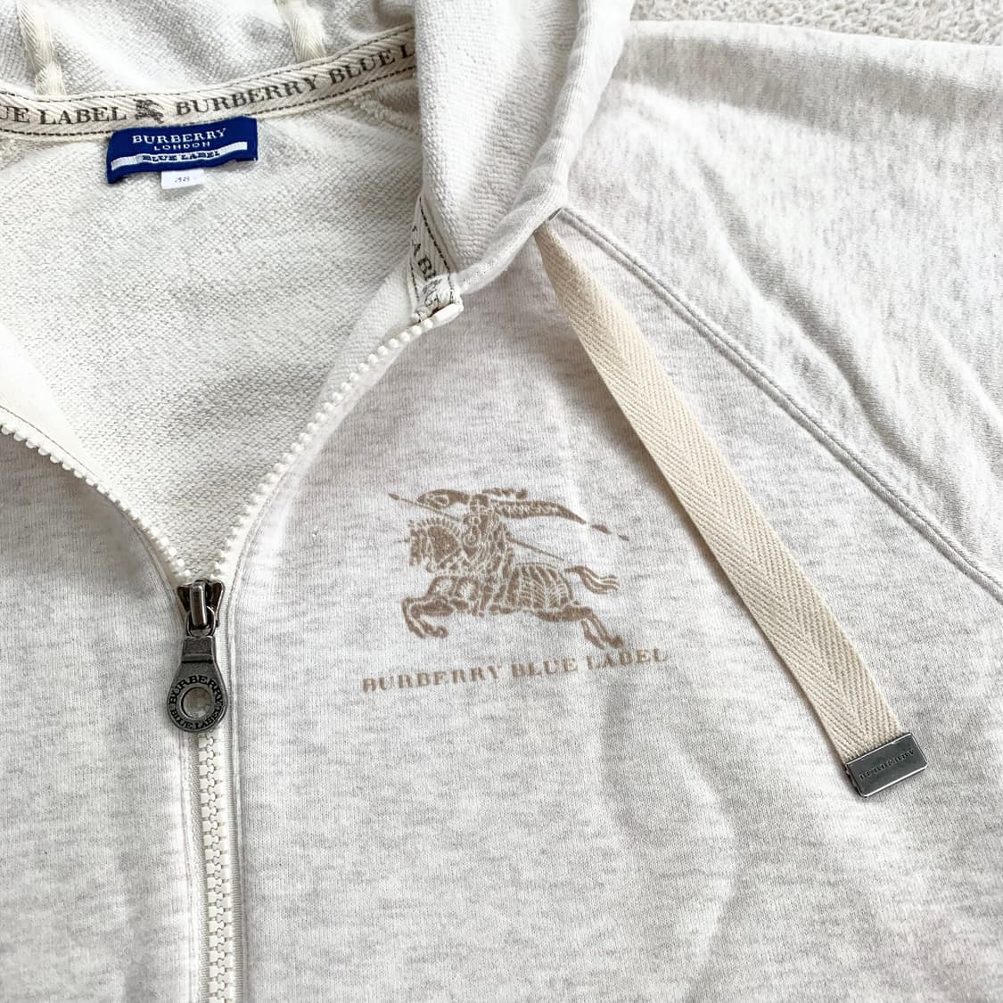 무료배송 Burberry ♥ 버버리 뮤트크림 레이어드 반팔 후드집업 상품이미지3