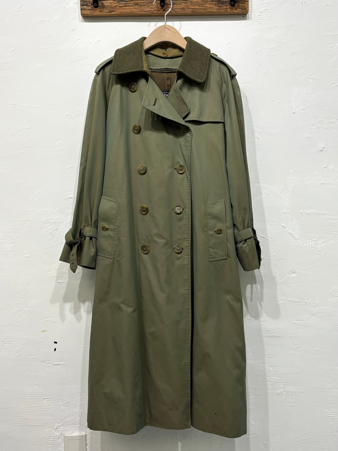 Burberry 버버리 카키 더블 카라 코트 상품이미지3