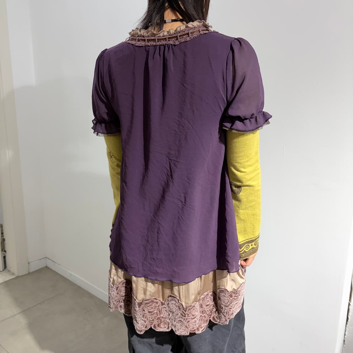 액시즈 팜 자주빛 레이스 꽃 반팔 레이어드 원피스 상품이미지4