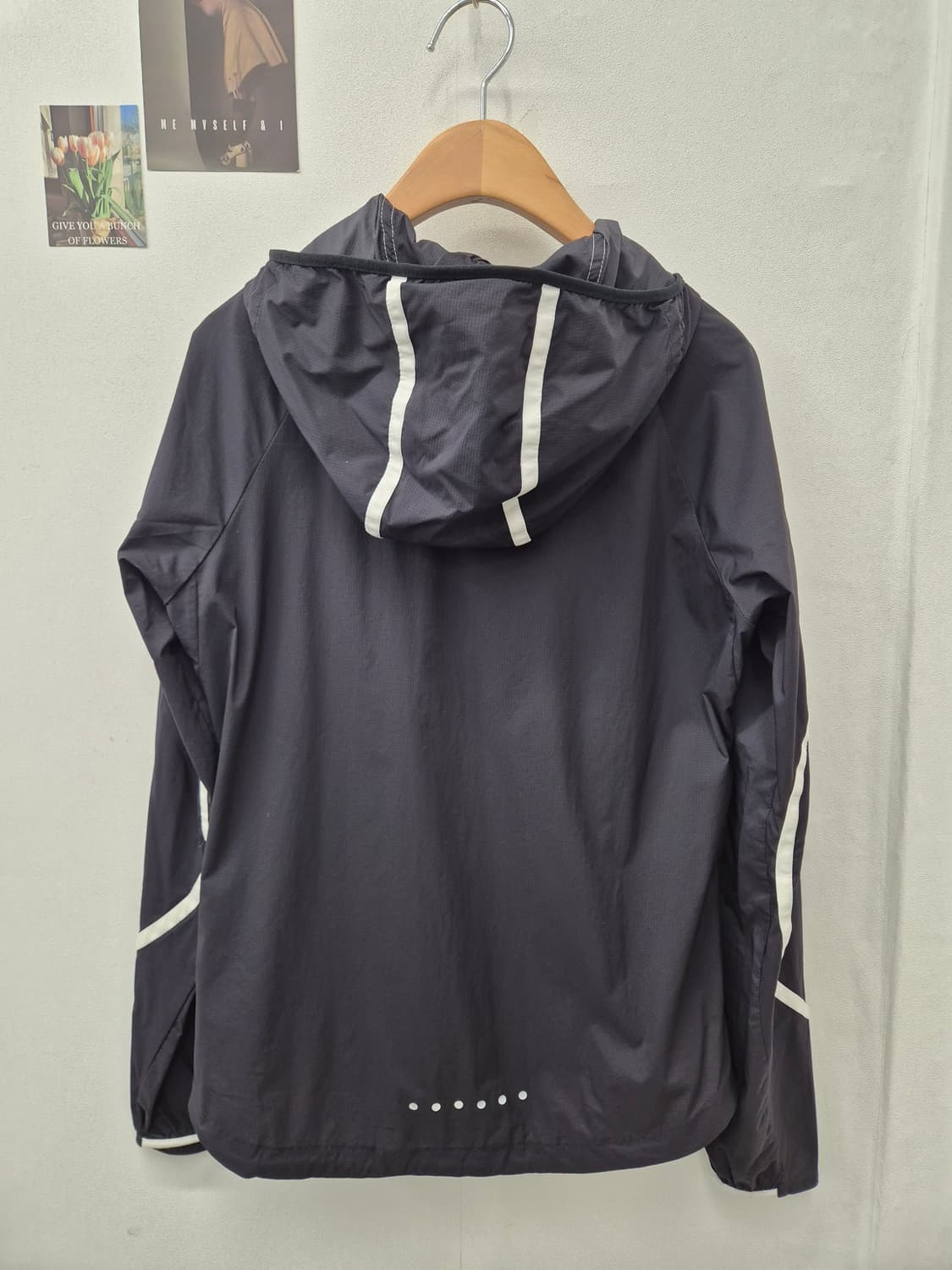 나이키 바람막이 자켓  감정 S
사이즈  상품이미지3