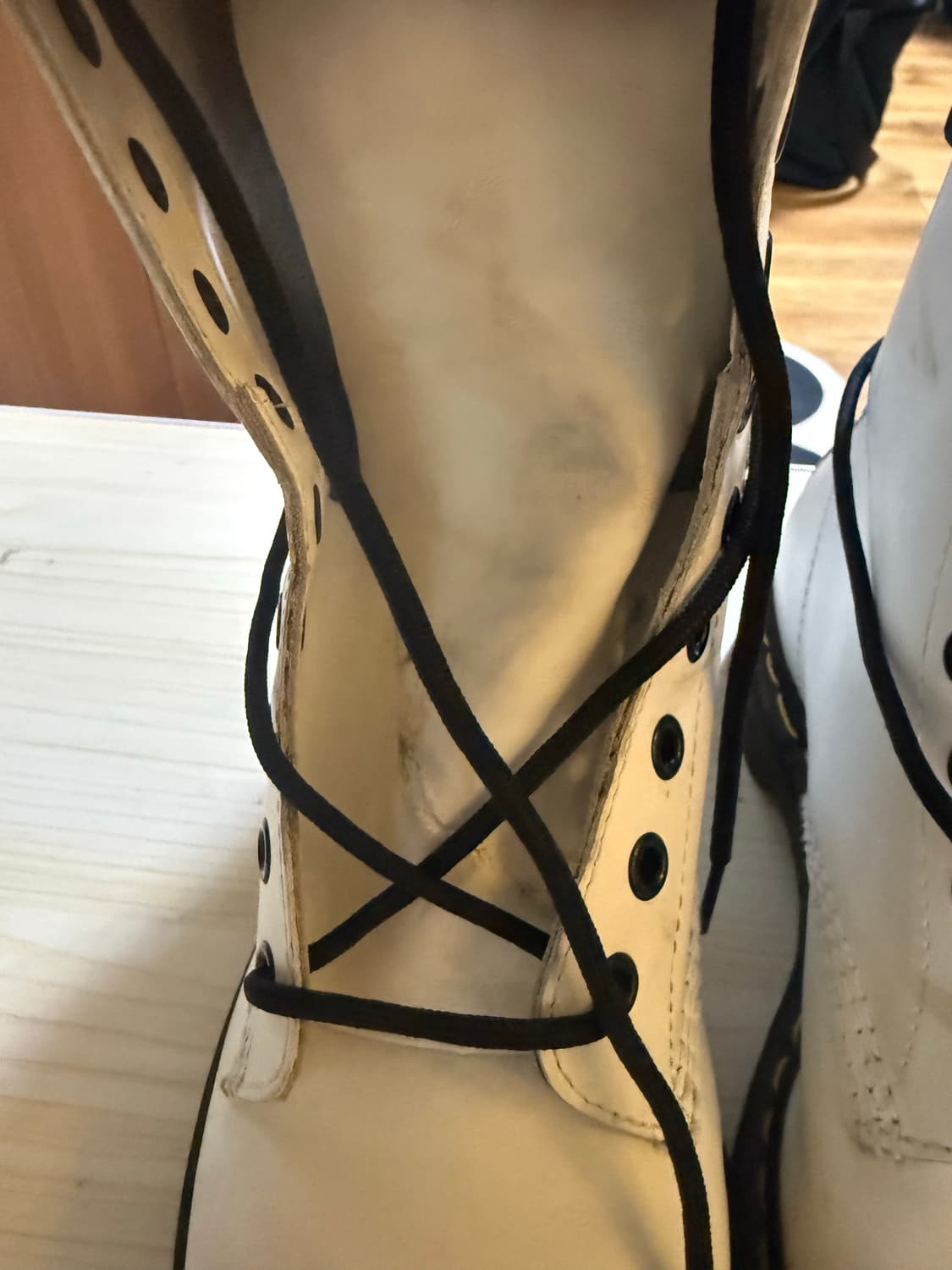 닥터마틴 10홀 화이트 260 상품이미지6