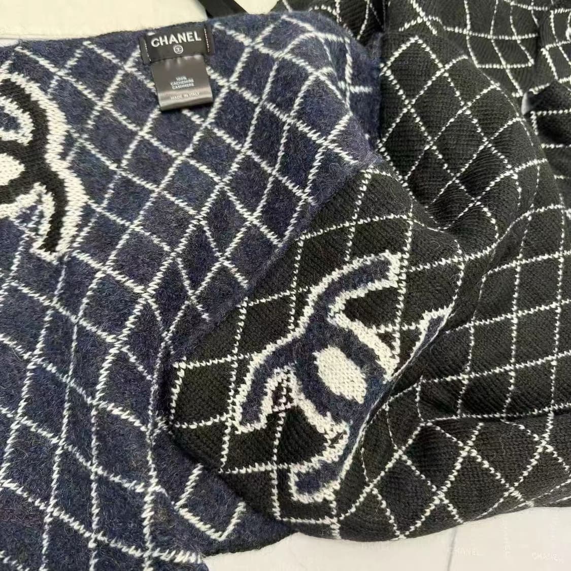 (새상품)샤넬리버시블양면머플러 상품이미지3