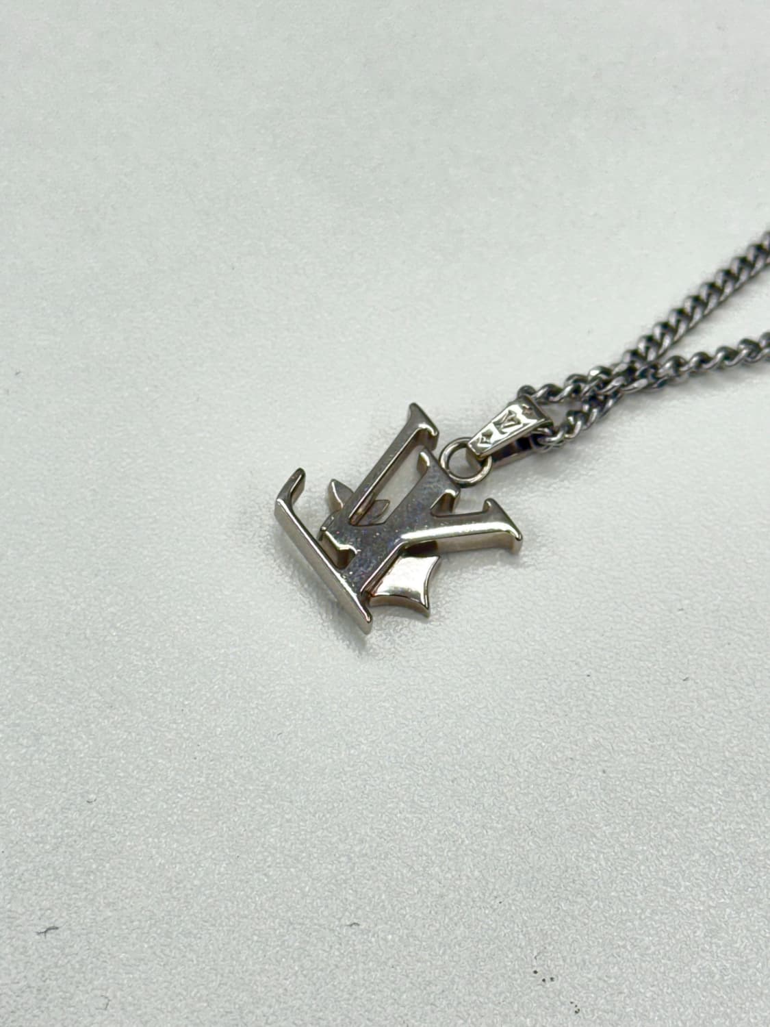 [OS] 루이비통 모노그램 로우 목걸이 상품이미지5