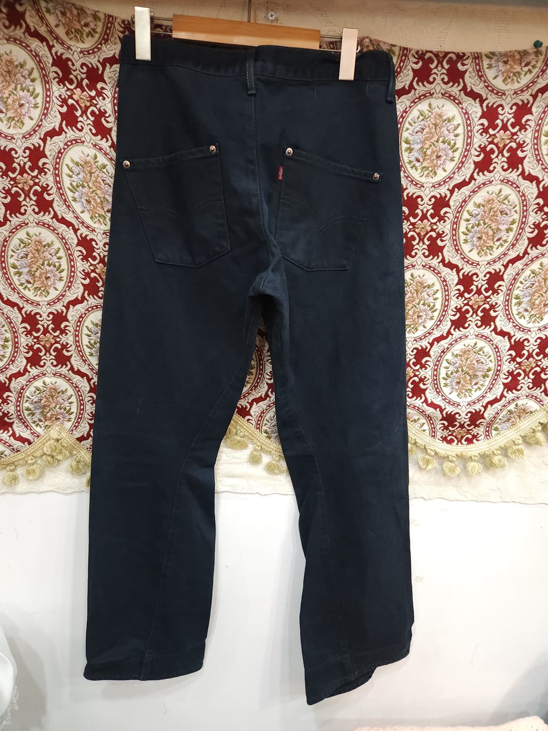 리바이스 00s 엔지니어드 001 블랙 데님팬츠 일본판

 상품이미지6