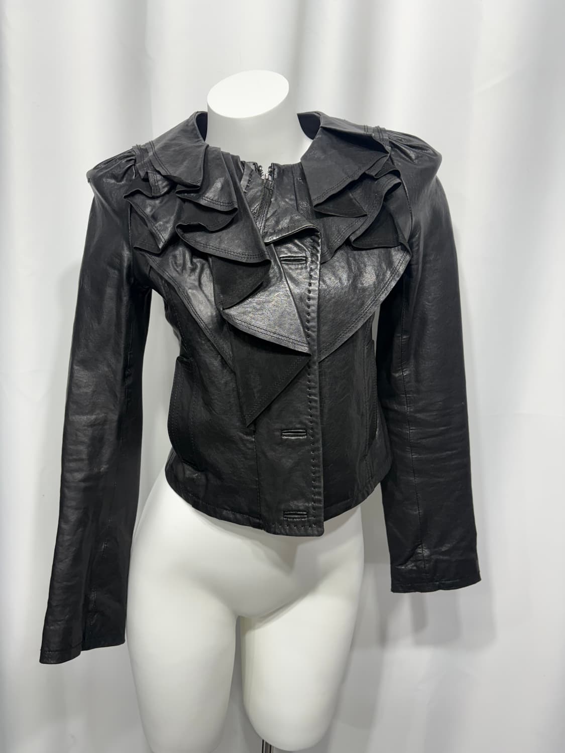 🎸프릴 디테일 블랙 레더 자켓🎸 상품이미지5