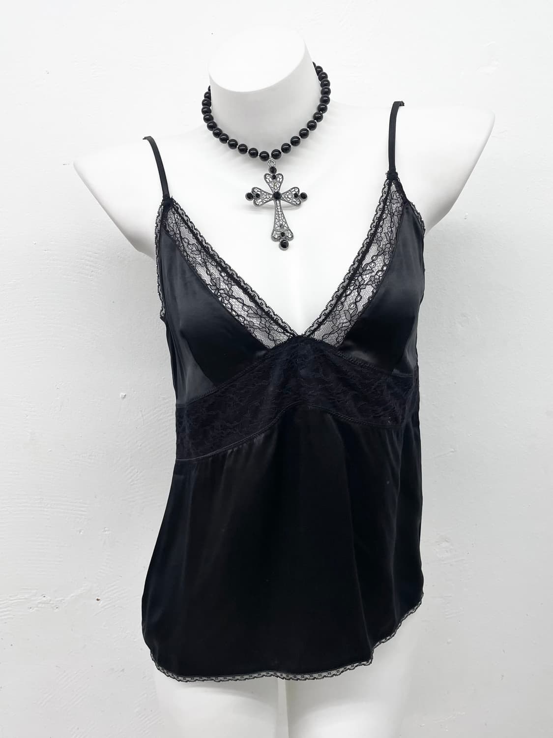 쟈딕앤볼테르 블랙 새틴 레이스 슬립 상품이미지1