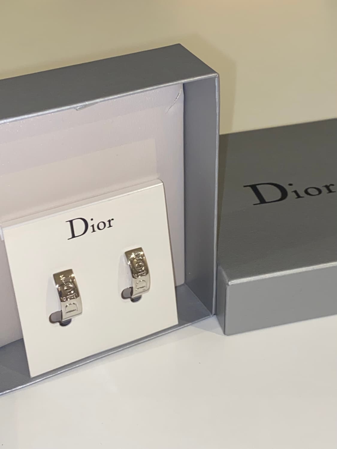 Dior 디올 클립 귀걸이 귀찌 상품이미지1