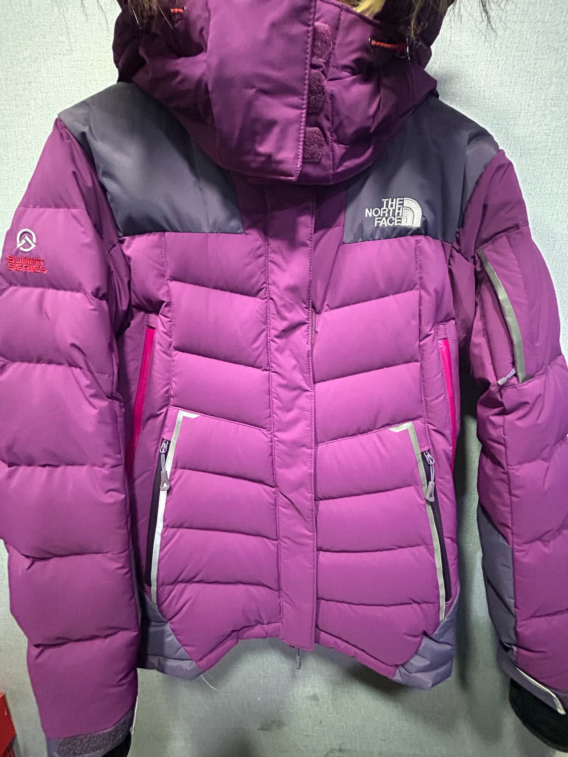 노스페이스 여성 Summit 패딩 80(S) 상품이미지1