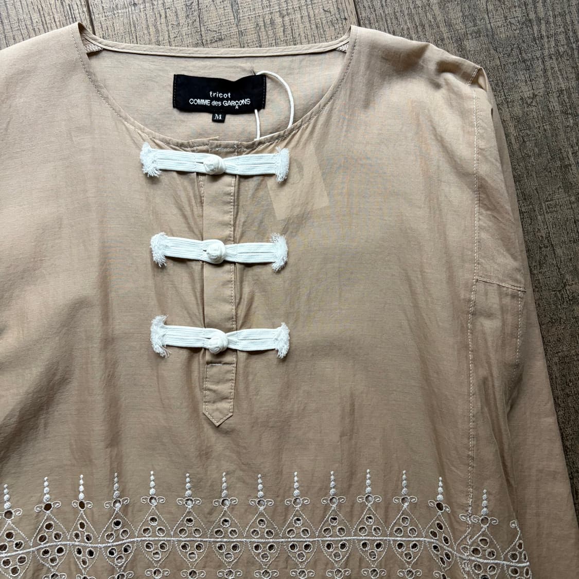 Punching Ethnic Closing Detail Blouse 상품이미지3