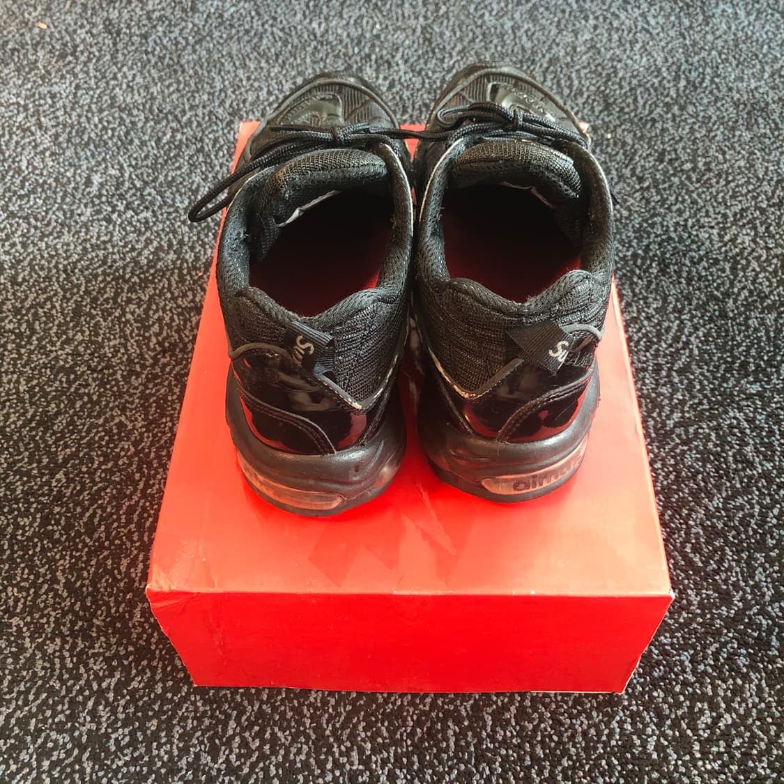 슈프림 에어맥스 98 블랙 280 상품이미지3