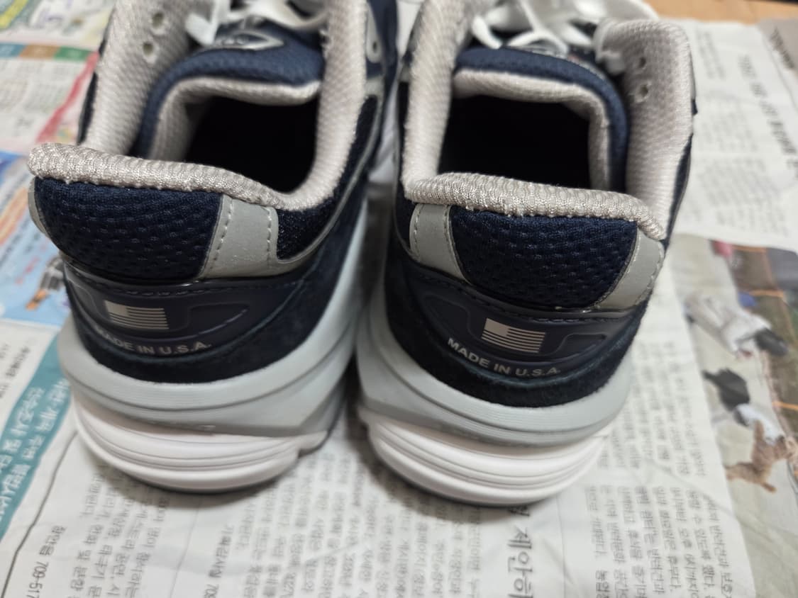 뉴발란스 990v6 255 팝니다 상품이미지2