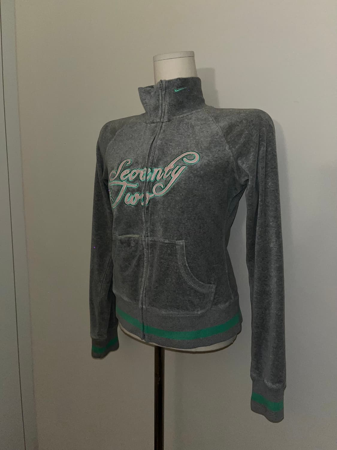 📦 Nike velvet jaket 상품이미지5