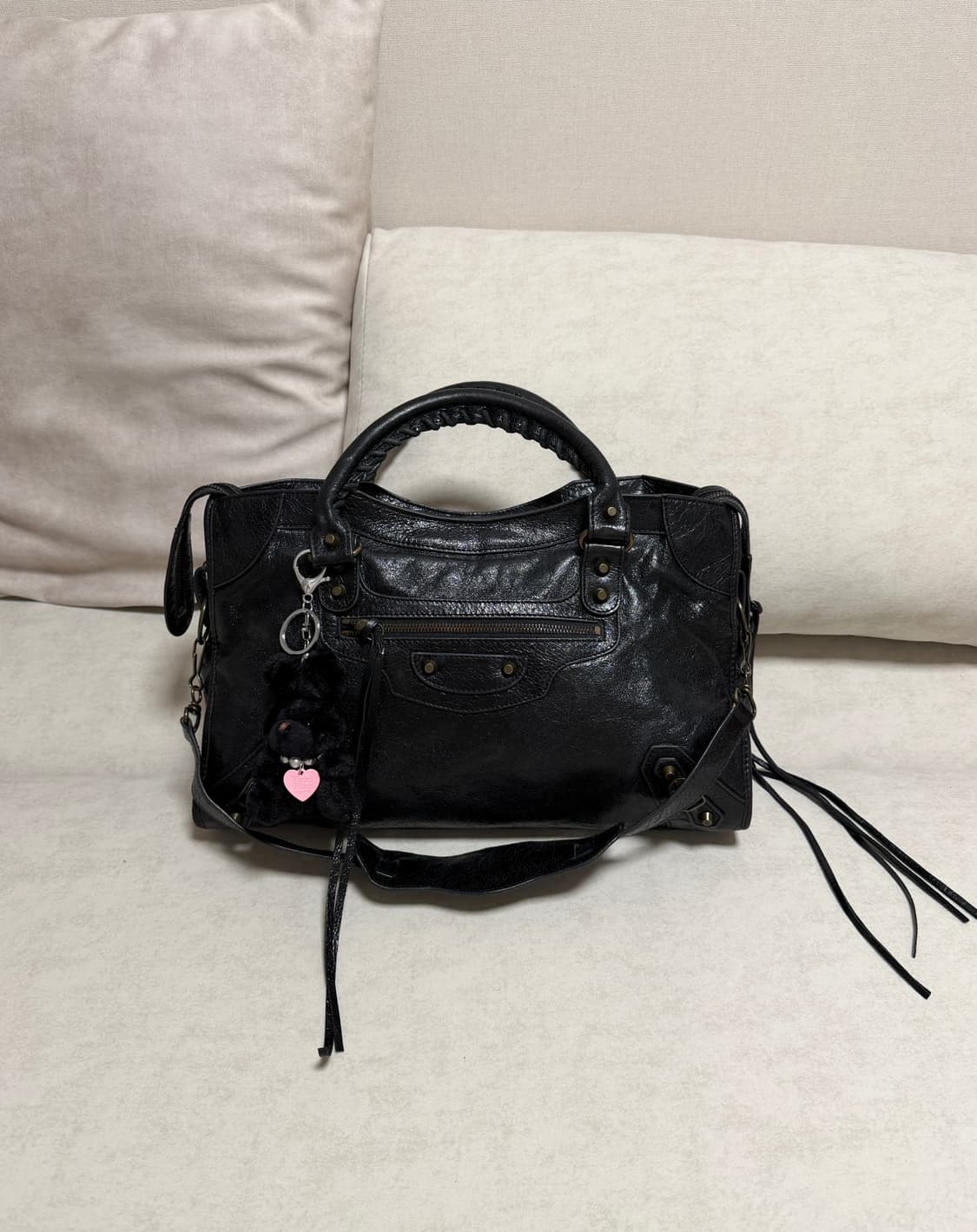 정품 발렌시아가 모터백 미듐 블랙 상품이미지1