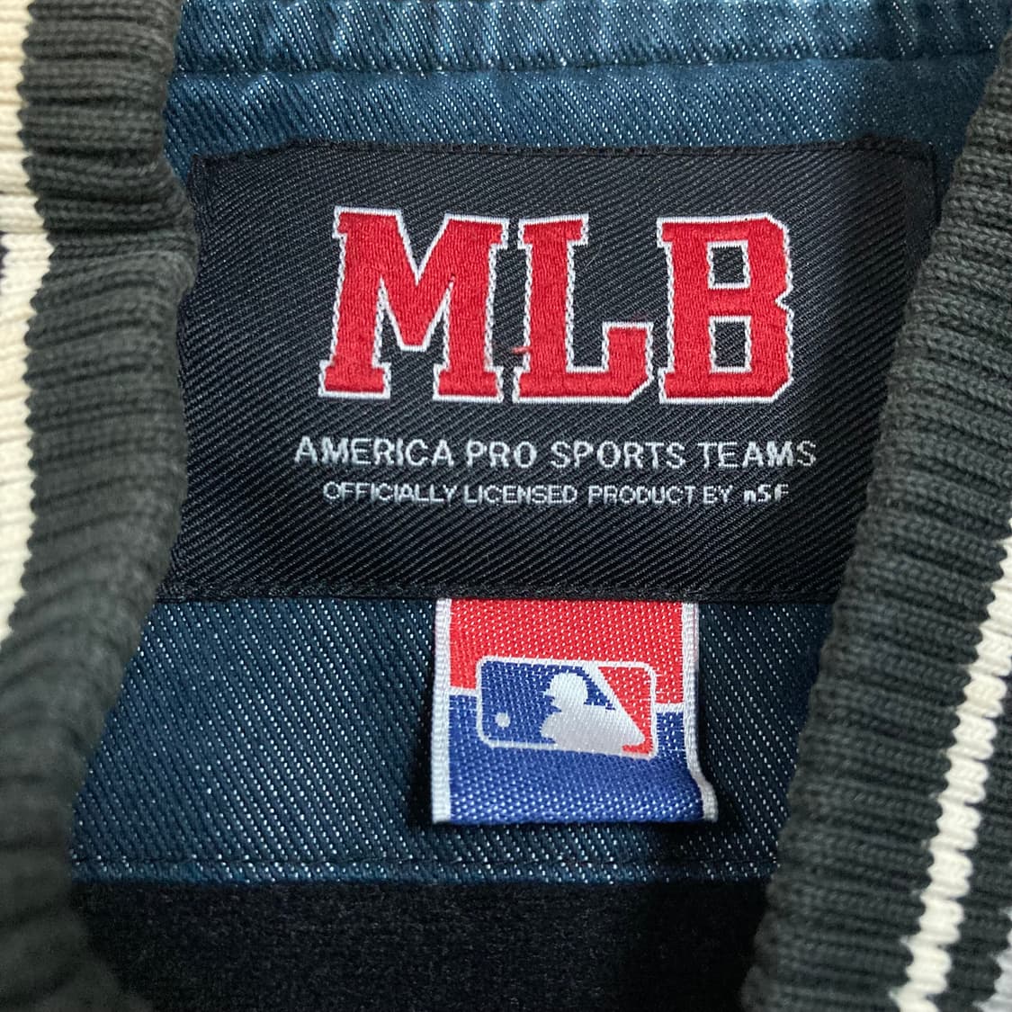 MLB 00s 뉴욕양키스 빅로고 데님 바시티 자켓 상품이미지3