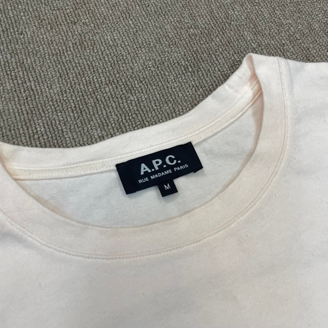 apc 아페쎄 자수 티셔츠 m 상품이미지2