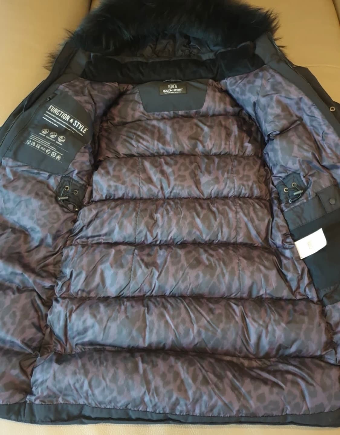 코오롱 안타티카 여성 패딩 / 착용 거의 없음 상품이미지4