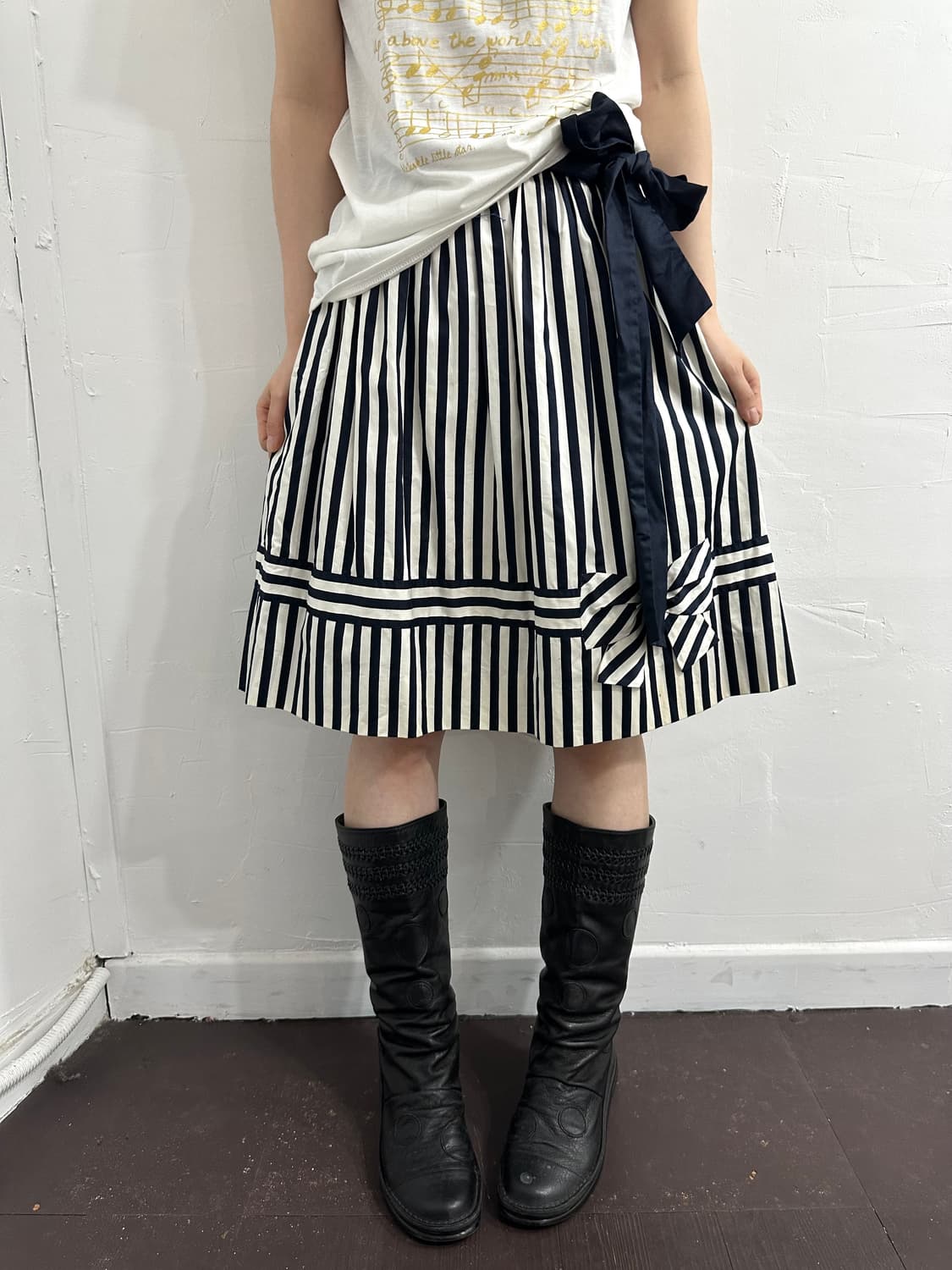 familiar ribbon point stripe strap skirt 상품이미지2