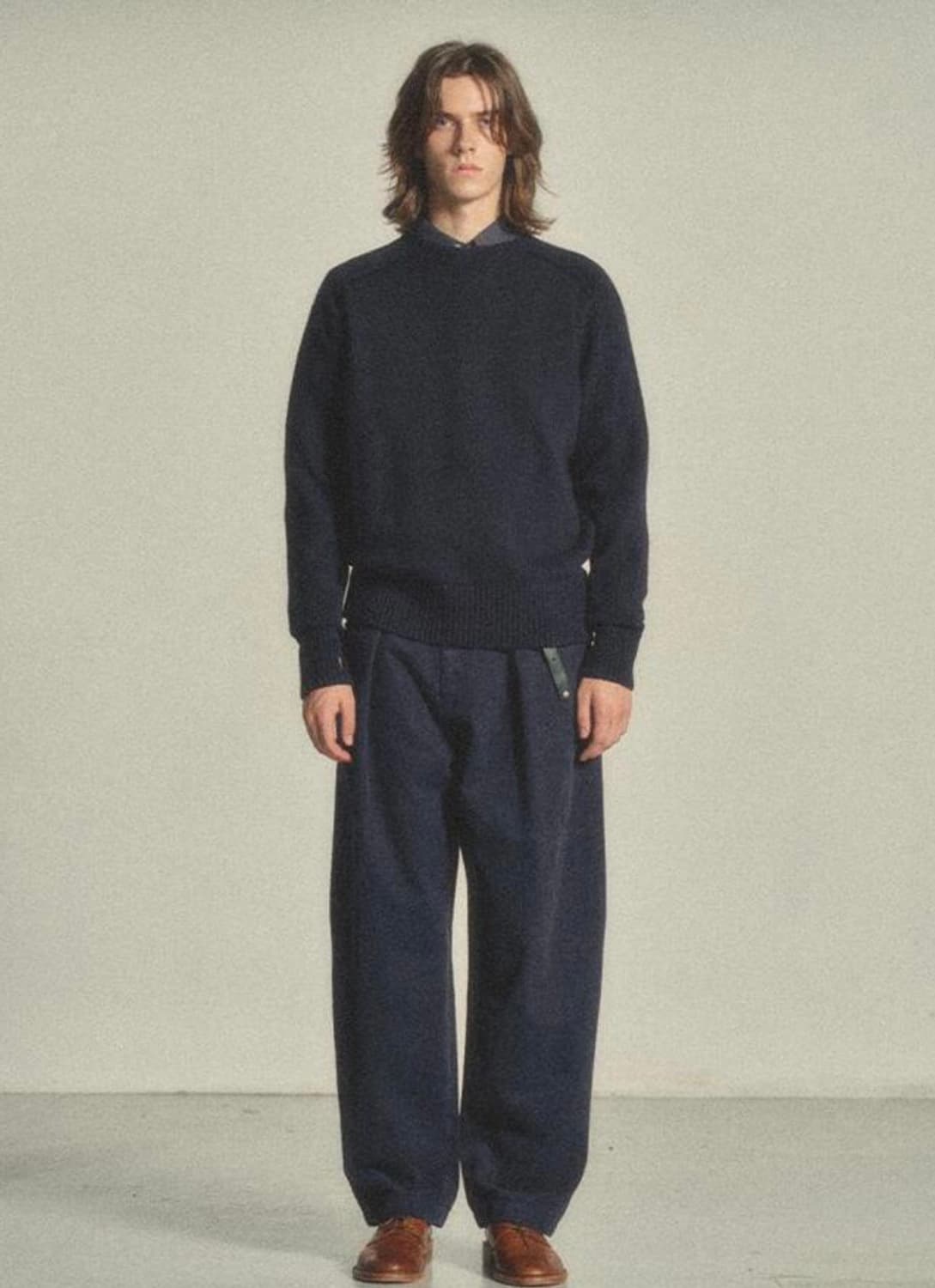 아트이프액츠 Fingerhole Saddle Neck Knit_Dark 상품이미지1