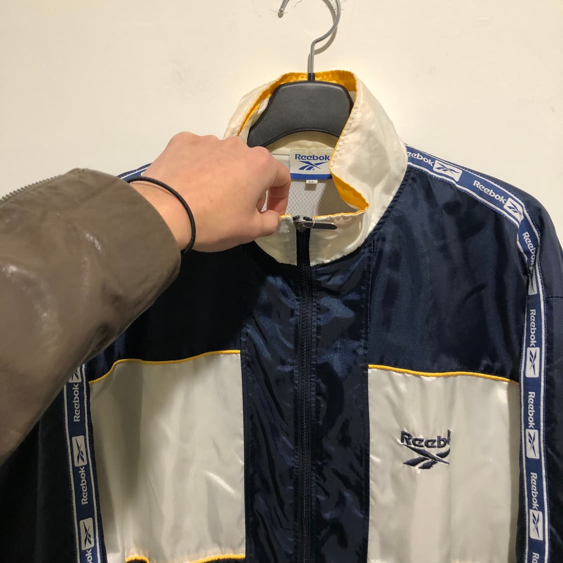 리복 트랙탑 바람막이 상품이미지2